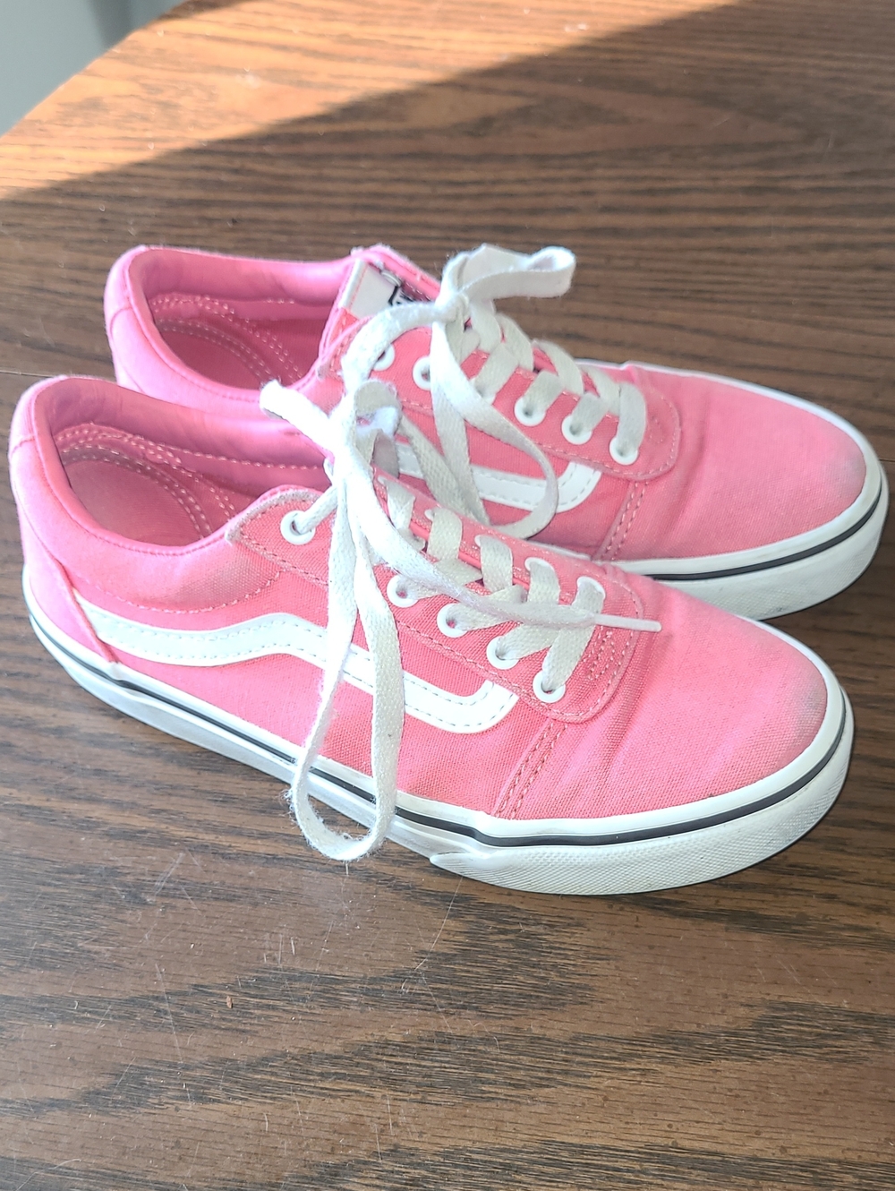 Vans Pink Canvas Low-Top Sneakers with White Stripe Kids Size 1.5